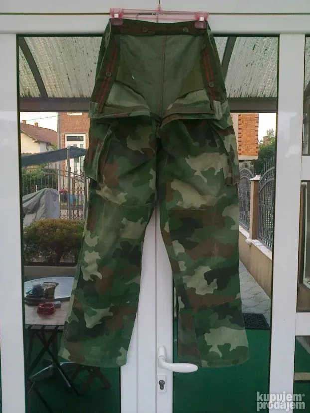Vojne maskirne pantalone M93
