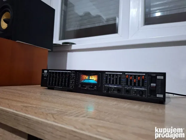 Sansui rg-700