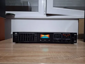 Sansui rg-700