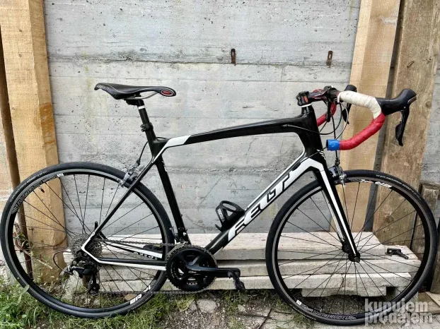 Felt five 5 karbon, shimano 105 2x11