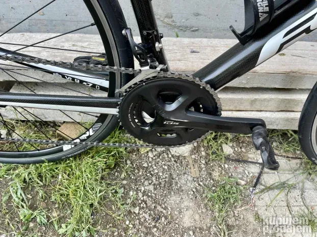 Felt five 5 karbon, shimano 105 2x11