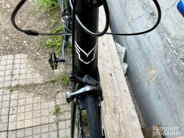 Felt five 5 karbon, shimano 105 2x11