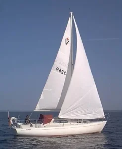 Prodajem Skandinavsku jedrilicu Vega od 9 m, sa 6 lezaja