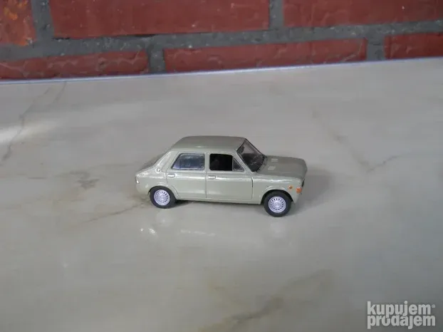Zastava 101 1/43