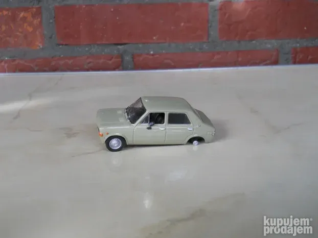 Zastava 101 1/43