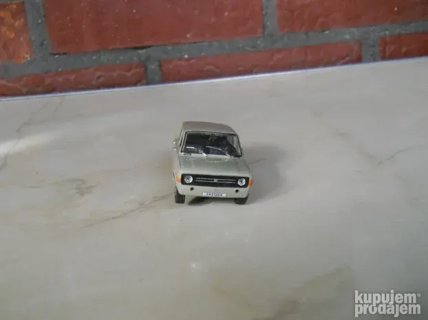 Zastava 101 1/43
