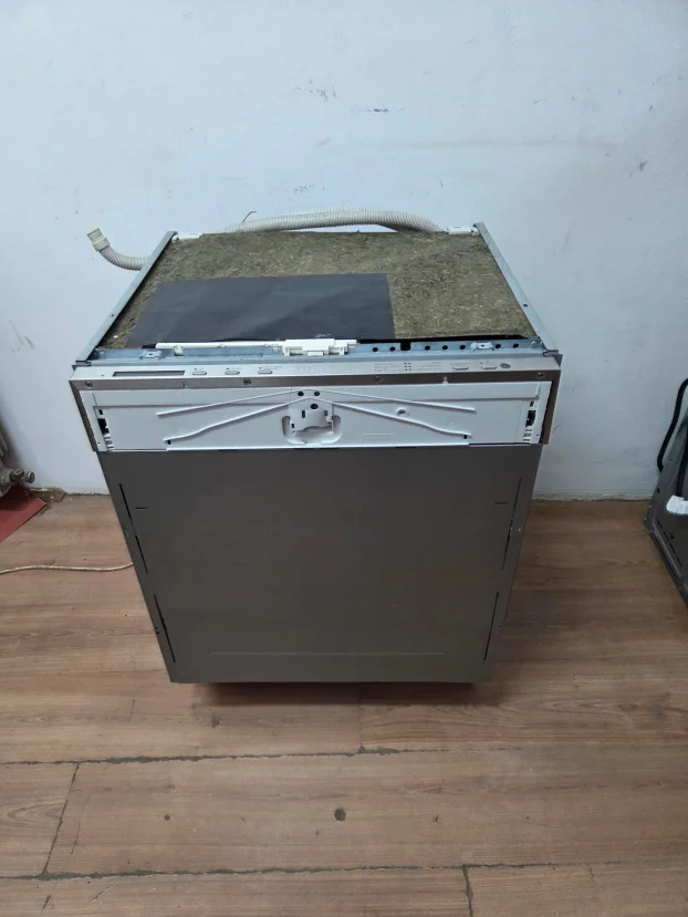 Masina za sudove Miele G5680SCVi 100% ugradna