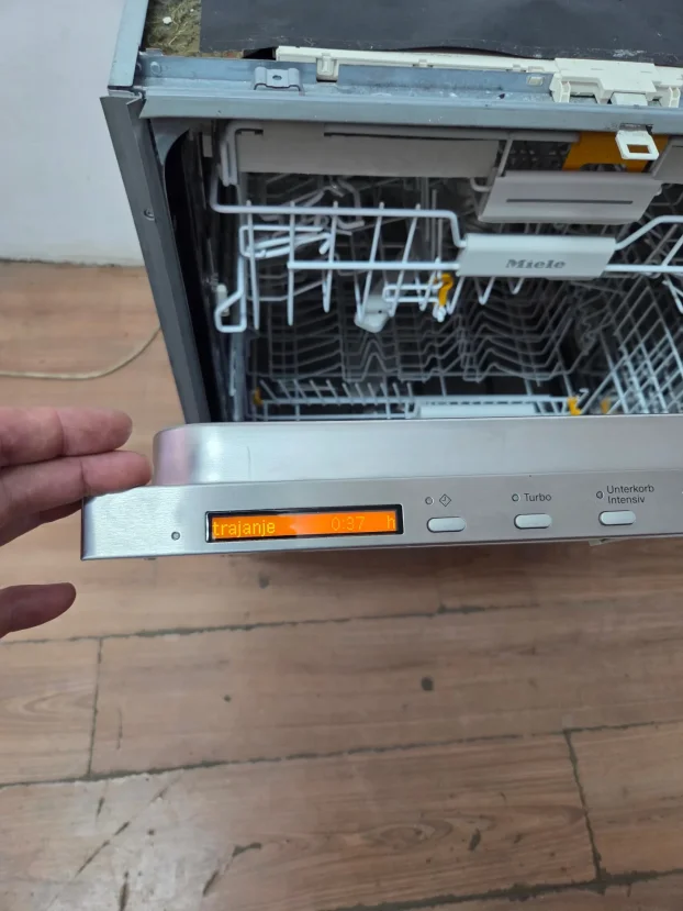 Masina za sudove Miele G5680SCVi 100% ugradna