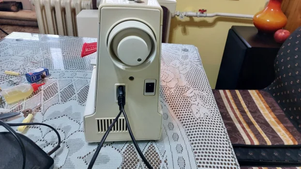 GRIZNER 4220  sivace masina