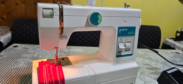 GRIZNER 4220  sivace masina