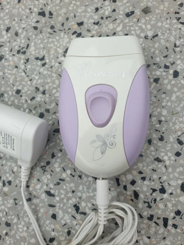 Odlican Depilator Remington EP-6010C