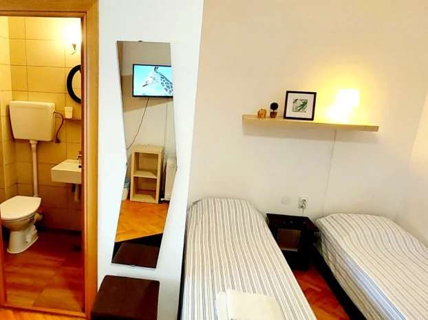 9. maj, 5+ petosobna, 300 m²