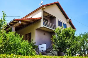 9. maj, 5+ petosobna, 300 m²