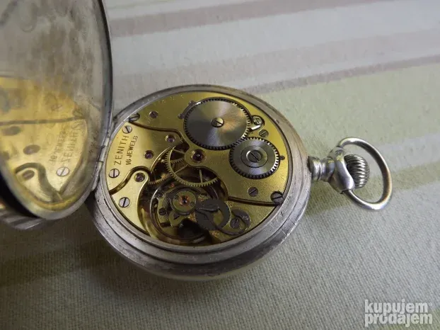 ZENITH srebrni džepni sat