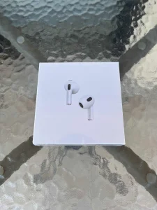 Apple AirPods 3 - Nove