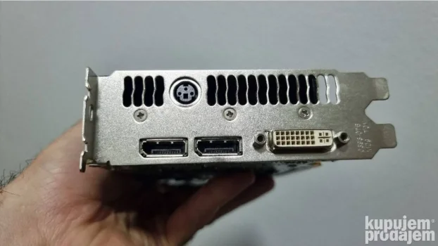 NVIDIA Quadro 5000 (neispravna)