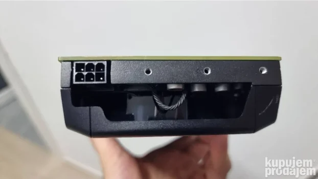 NVIDIA Quadro 5000 (neispravna)