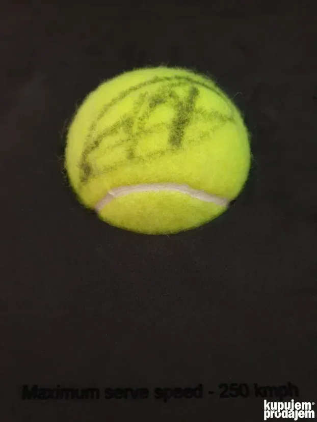 Novak Djoković unikatna kutija sa potpisanom lopticom