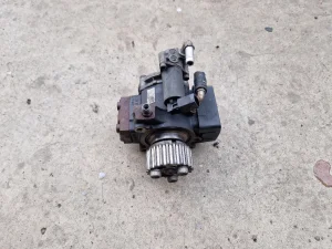 Regulator pritiska goriva vw golf pasat cady touran 1.6 tdi