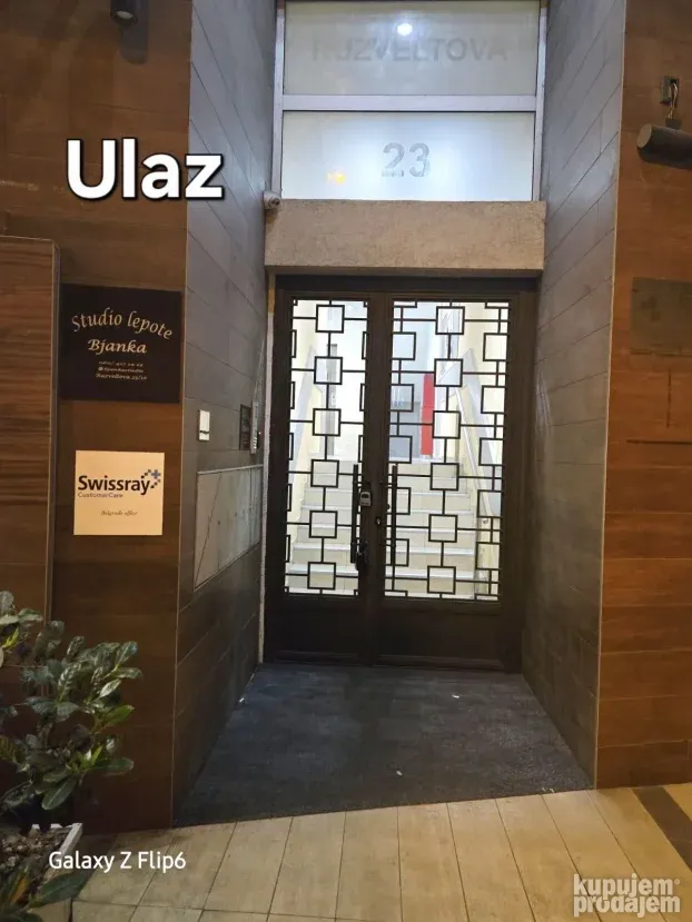 Izdajem Lux 1,5 stan 40m2 Vukov Spomenik Beograd