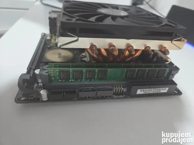 ITX I7 4790K ASUS Z97I-PLUS 16gb ddr3 Scythe Shuriken