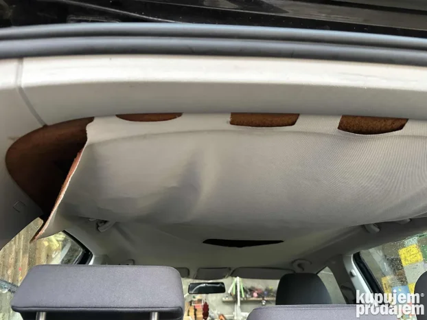 KOMPLETNO Tapaciranje auto neba - Lepljenje neba na autu