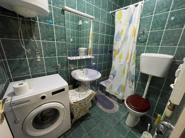 Š:562355, Grbavica, 0.5 garsonjera, 26 m²