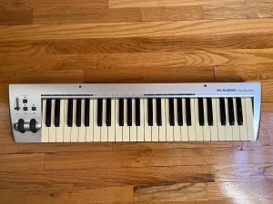M audio midi kontroler 49