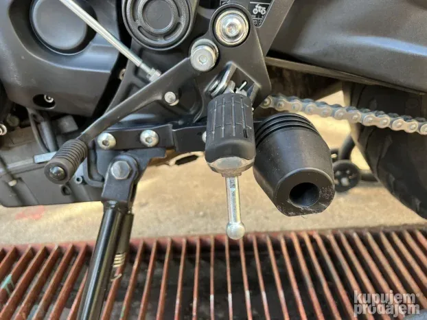 Yamaha mt 07 mt07 srednji slider