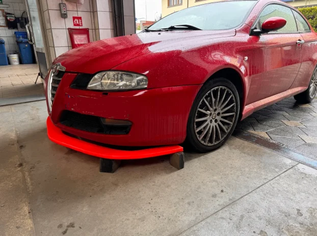 Alfa Romeo GT spliter/lip prednjeg branika