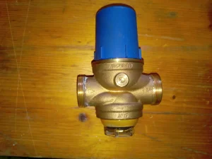 JRG umanjivač pritiska vode sa filterom