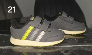 Adidas patikice za decaka br 21