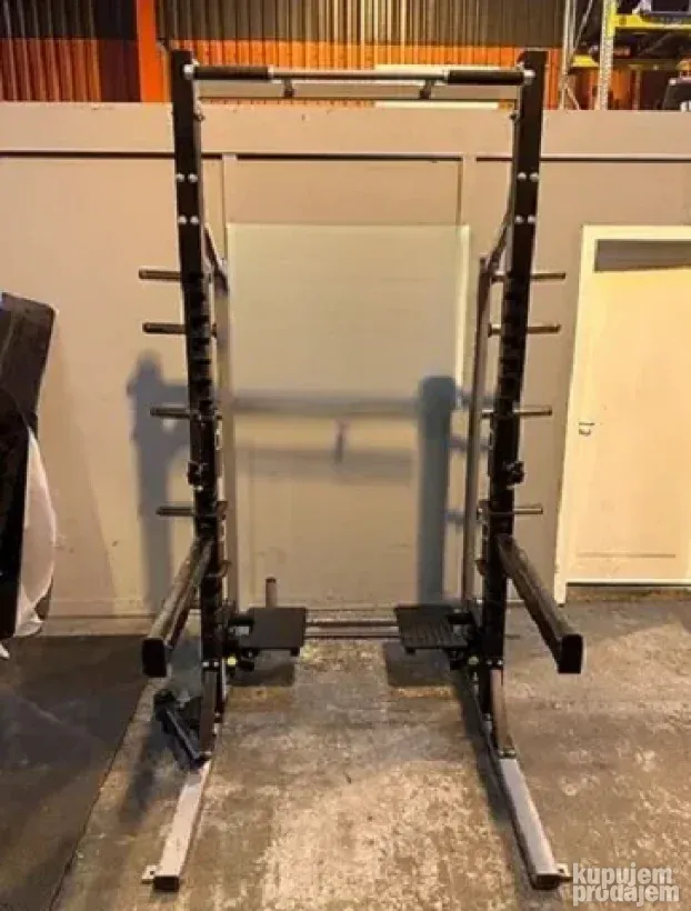 Matrix Half Rack sa Platformom KupujemProdajem