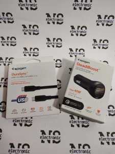 Spigen Auto Punjac 45w + Kabel Novo Original