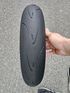 Moto guma Continental 120/70/17 god 2023