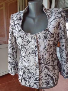 AMC prelep sako vel s ne tegljiv