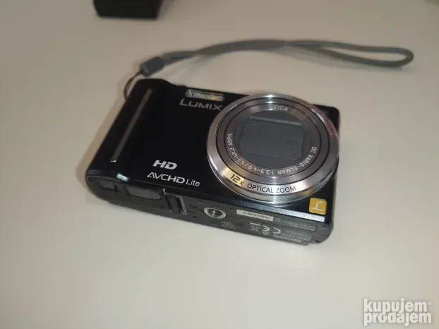 Panasonic DMC-TZ10 - 12MP, 12x Zoom,32GB, 10/10 (SAMPLES)