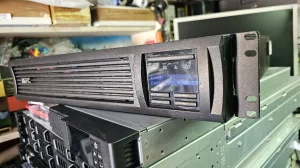 APC Smart UPS SMX1500RMI2U sa novim baterijama