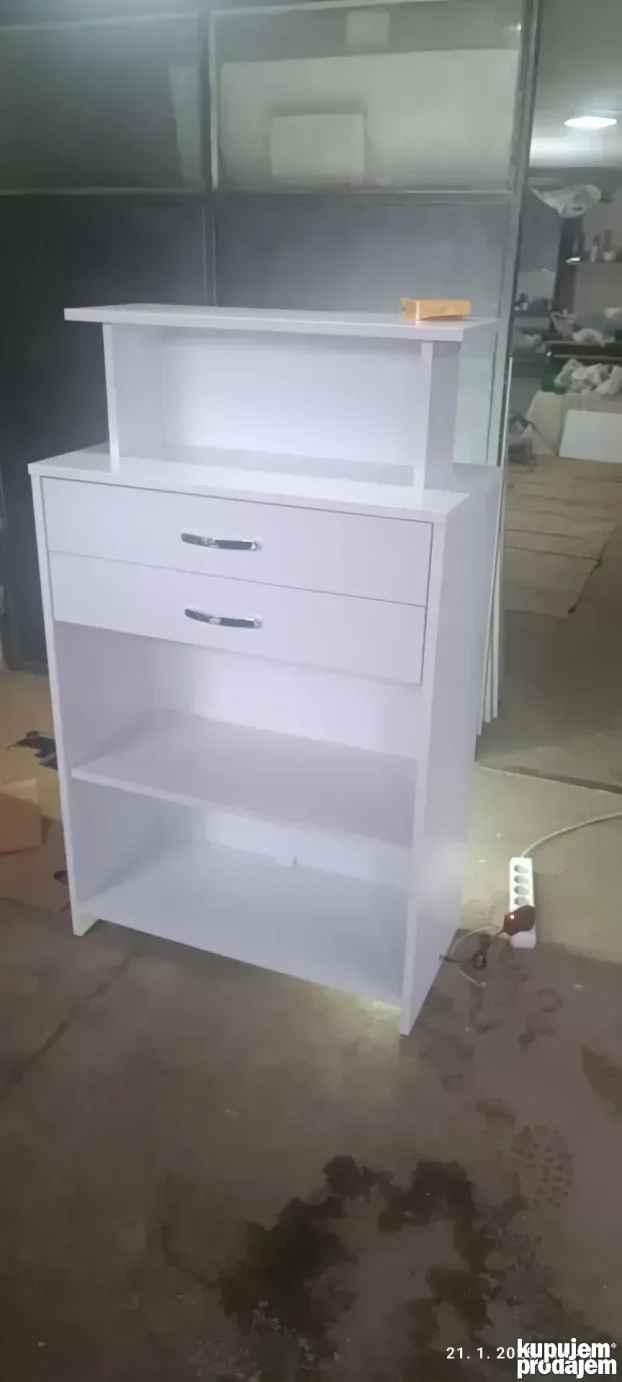 Kasa pult sa LED osvetljenjem