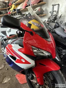 Honda cbr 1000rr prednjica