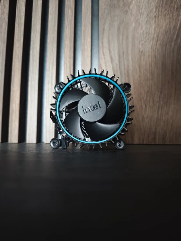 Intel Laminar RM1 Originalni Kuler (LGA 1700) - KupujemProdajem