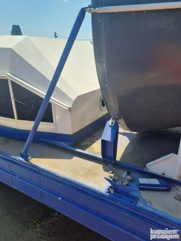 Hovercraft brod miraz 7 sa prikolicom bez motora