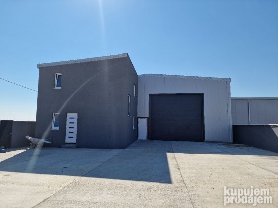 Hala Magacin izdajem