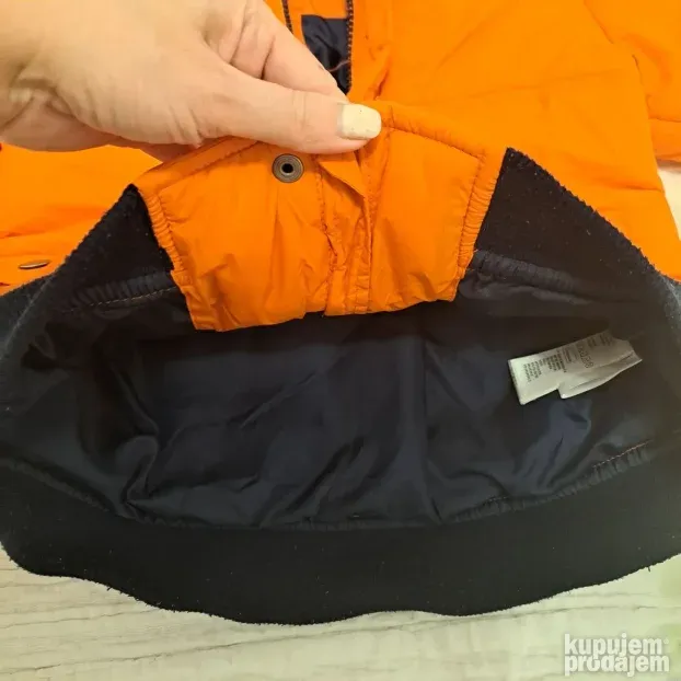 H&M jaknica za decaka 4-5 god