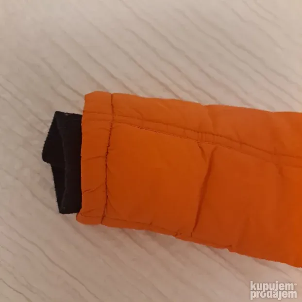 H&M jaknica za decaka 4-5 god