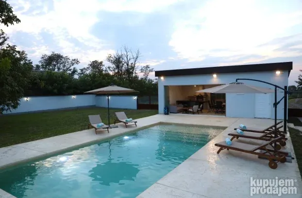 Vila na Tisi