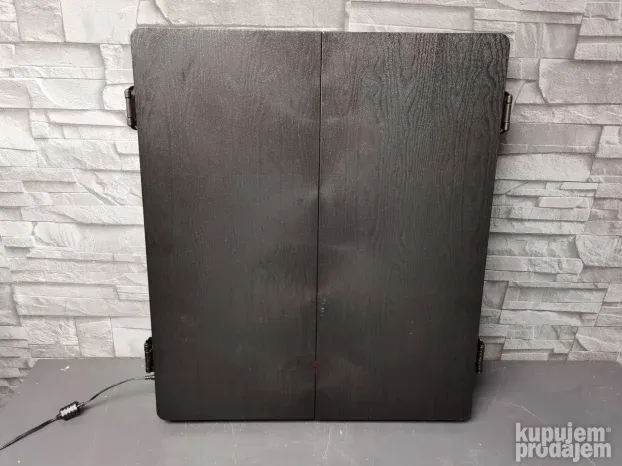 Decathlon Elektricni pikado kabinet sa vratima