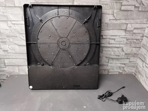 Decathlon Elektricni pikado kabinet sa vratima