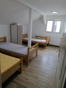 smestaj za radnike , Lestane - Beograd