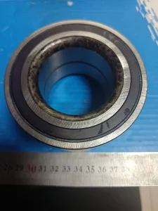 lager lezaj tocka jeep grand cherokee dodge durango 52124768